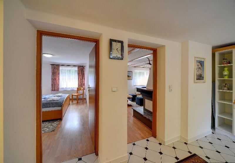 Apartamentvanessa คาร์ปัตซ์ ภายนอก รูปภาพ