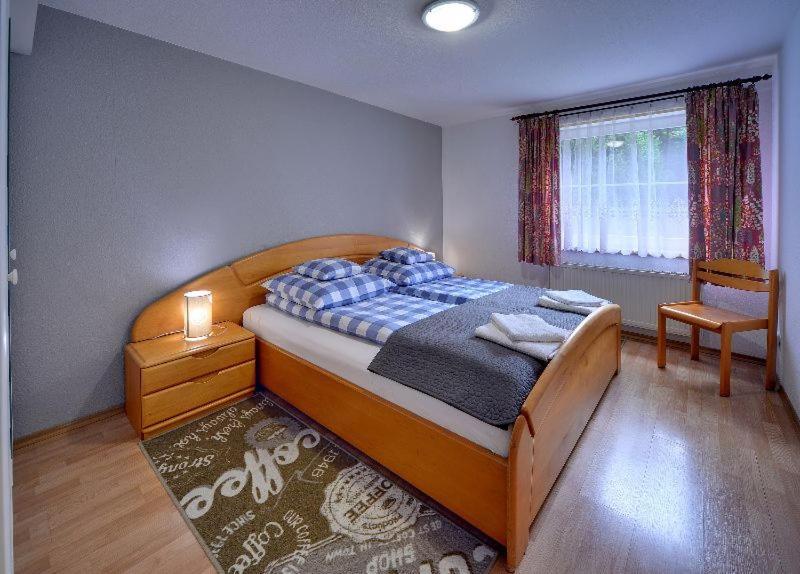 Apartamentvanessa คาร์ปัตซ์ ภายนอก รูปภาพ