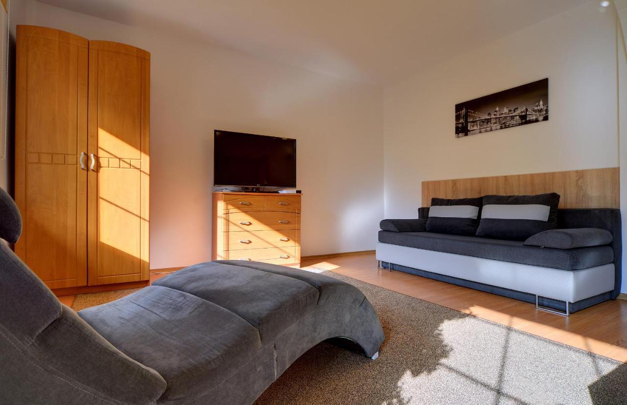 Apartamentvanessa คาร์ปัตซ์ ภายนอก รูปภาพ